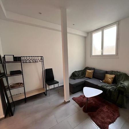 Appartement Idealement Situe Montereau-Fault-Yonne Exterior photo